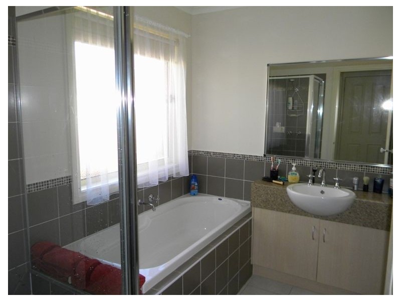 14/95-101 Breens Road, Cranbourne West VIC 3977