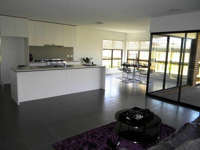 11 Sandarra Boulevard, Sandhurst VIC 3977