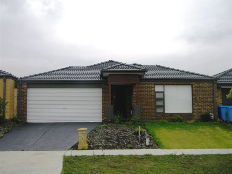 132 William Thwaites Blvd, Cranbourne VIC 3977