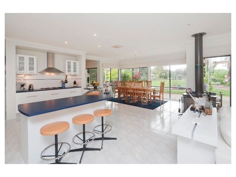 223 Smiths Lane, Cranbourne South VIC 3977