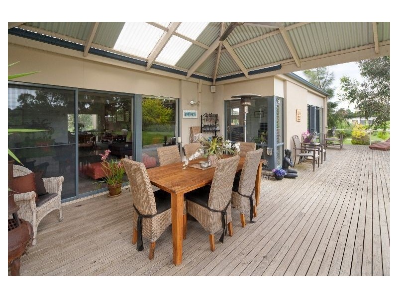 223 Smiths Lane, Cranbourne South VIC 3977