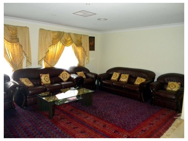 113 Rosebank Drive, Cranbourne North VIC 3977