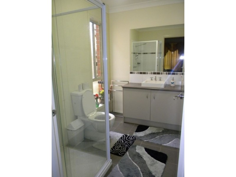 113 Rosebank Drive, Cranbourne North VIC 3977