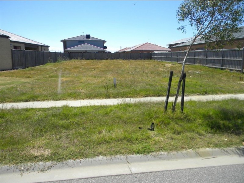 6 Alysha Ave, Lyndhurst VIC 3975