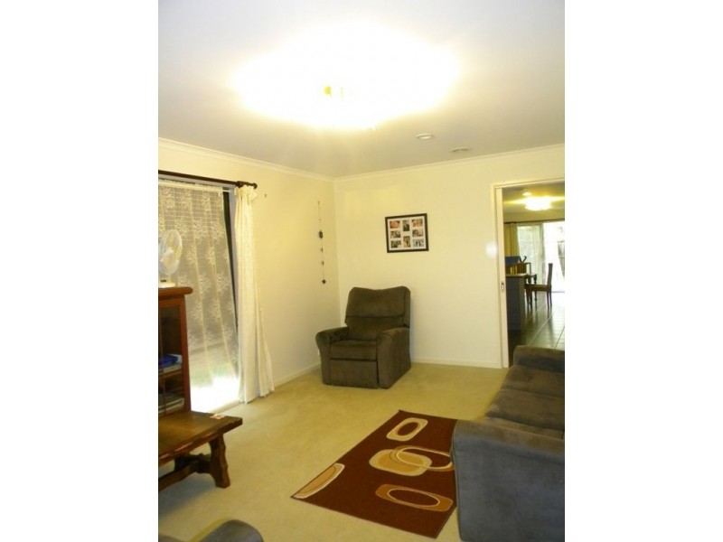 14 Fishburn Place, Cranbourne West VIC 3977