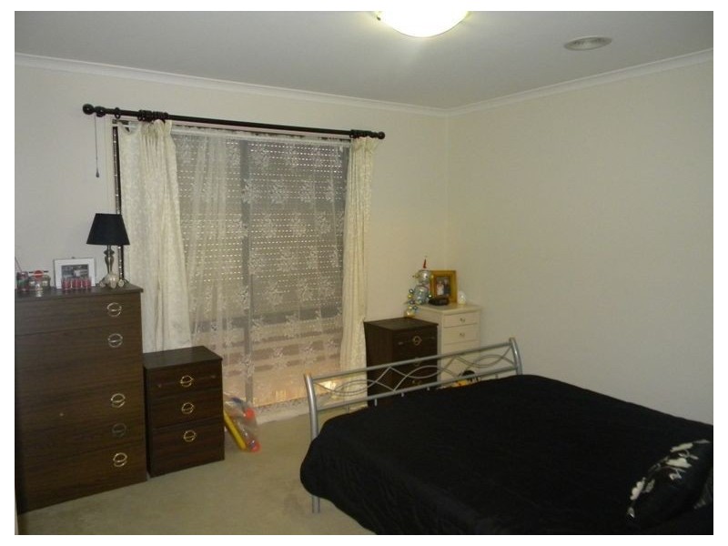 14 Fishburn Place, Cranbourne West VIC 3977