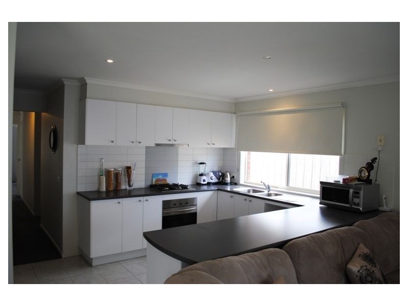 38 Sing Crescent, Berwick VIC 3806