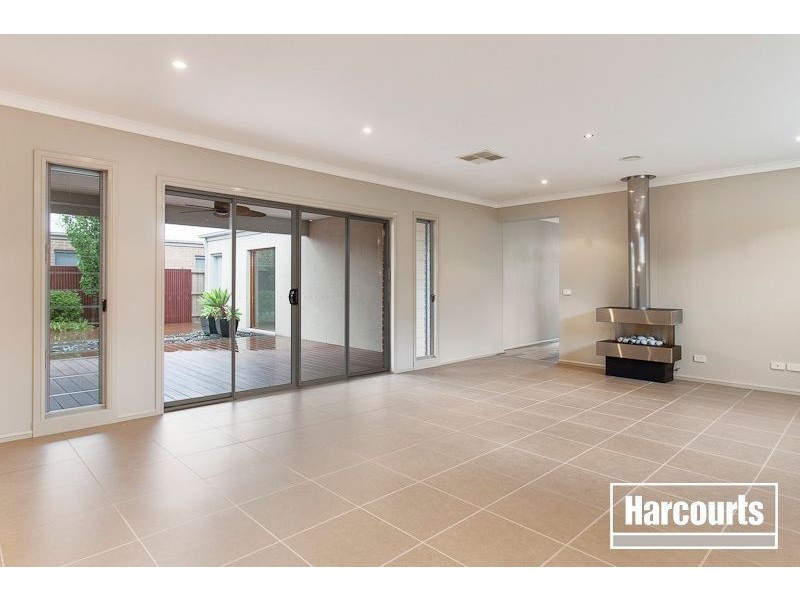 5 Brookwater Parade, Lyndhurst VIC 3975