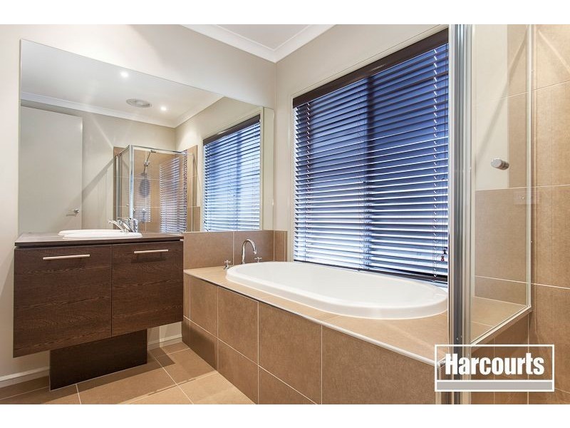 5 Brookwater Parade, Lyndhurst VIC 3975