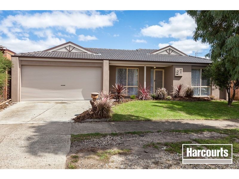 27 Raffindale Crescent, Cranbourne West VIC 3977
