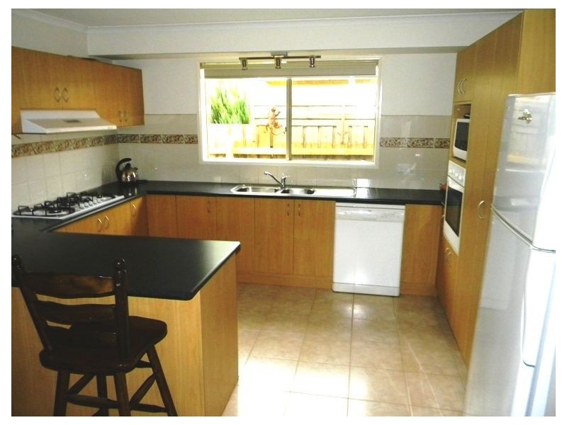 7 Roebourne Mews, Cranbourne East VIC 3977