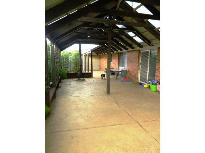 7 Roebourne Mews, Cranbourne East VIC 3977