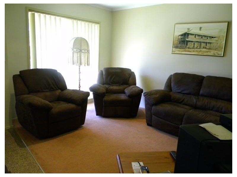 16 Forsyth Court, Cranbourne North VIC 3977