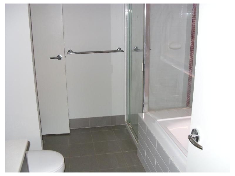 42 Tyndall Street, Cranbourne East VIC 3977