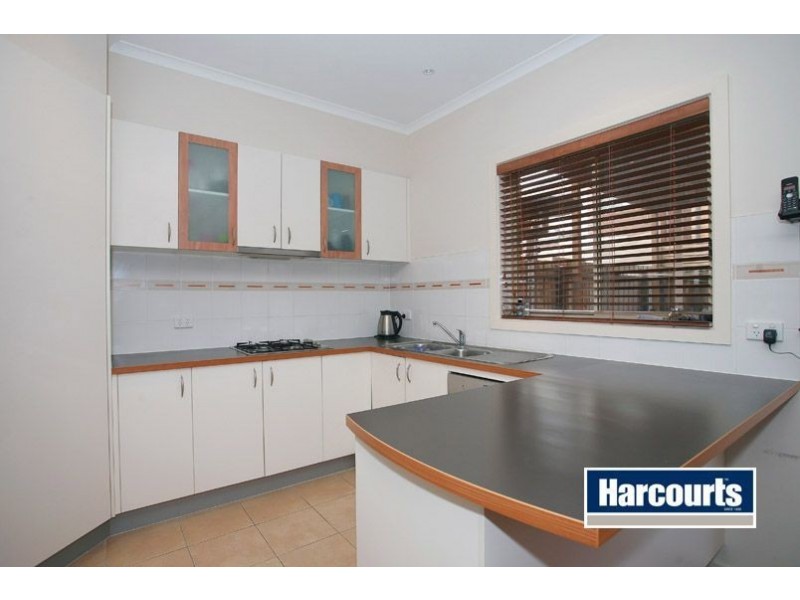 34 Kirren Close, Cranbourne VIC 3977