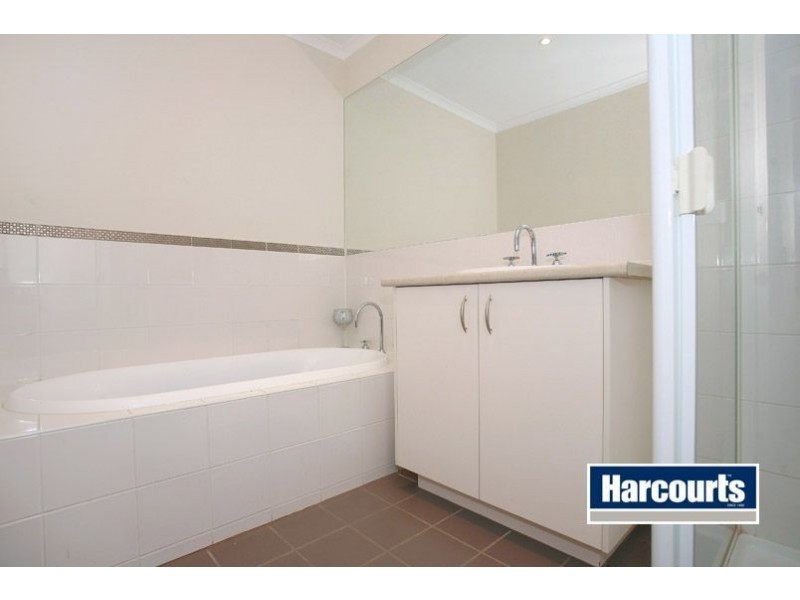 34 Kirren Close, Cranbourne VIC 3977