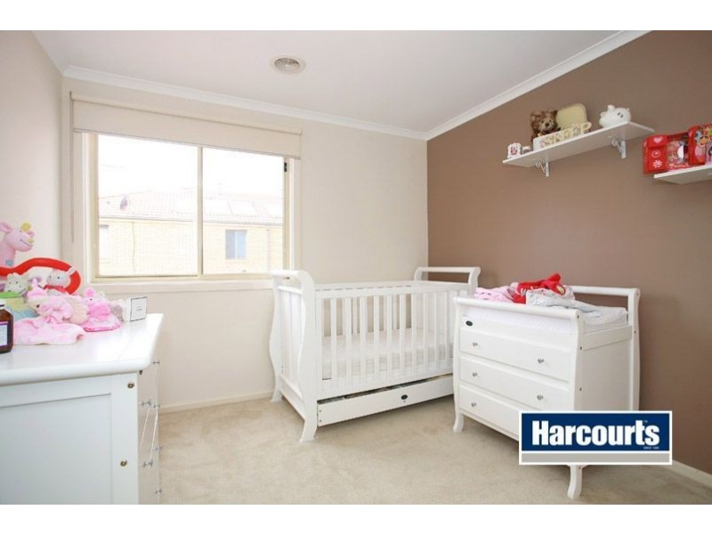 34 Kirren Close, Cranbourne VIC 3977