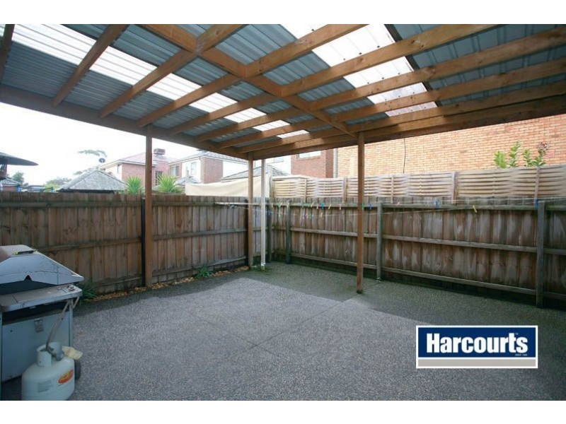 34 Kirren Close, Cranbourne VIC 3977