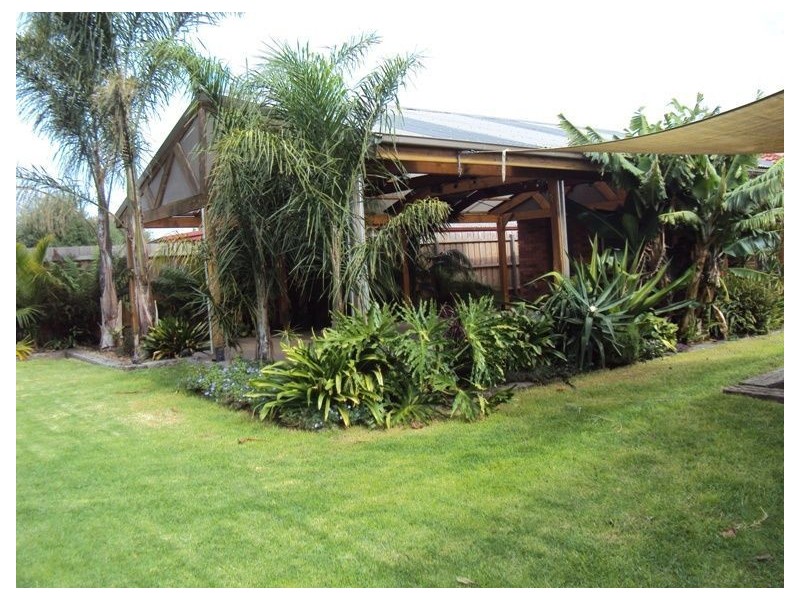 24 Taddor Drive, Cranbourne VIC 3977