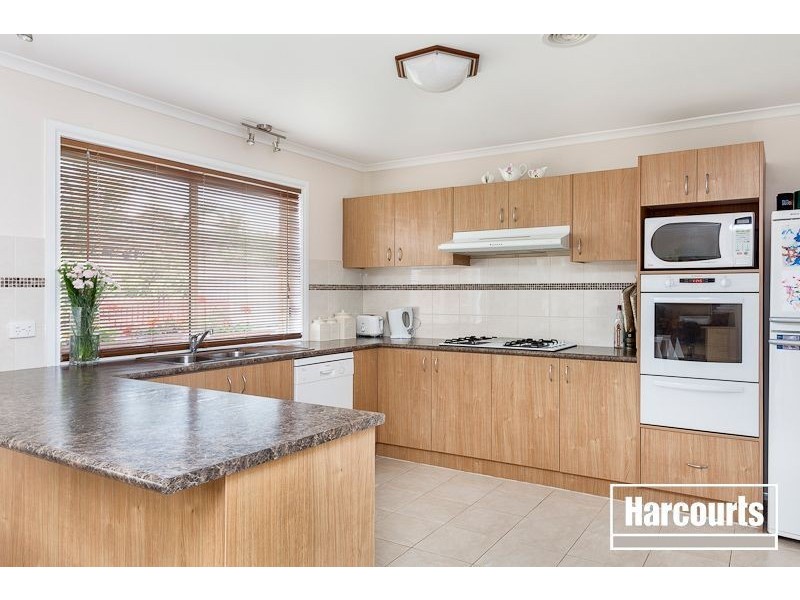 23 Kingdom Drive, Cranbourne VIC 3977