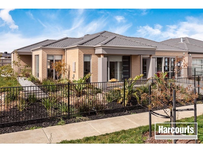 4 Evesham Street, Cranbourne VIC 3977