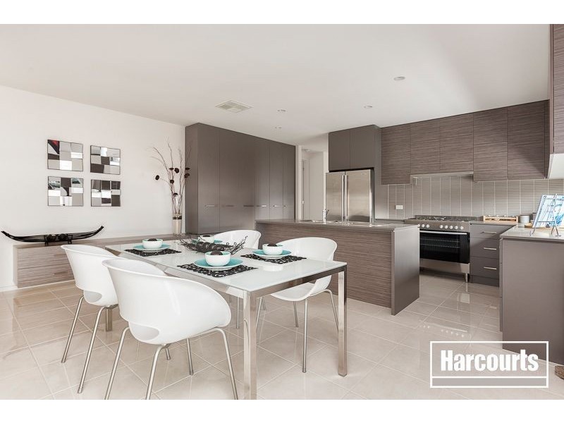 4 Evesham Street, Cranbourne VIC 3977