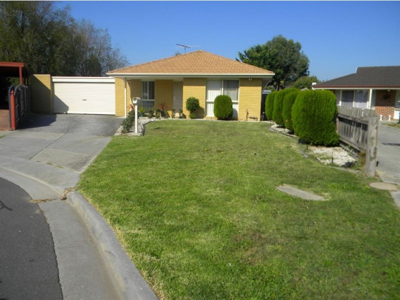 31 Terence Drive, Cranbourne North VIC 3977