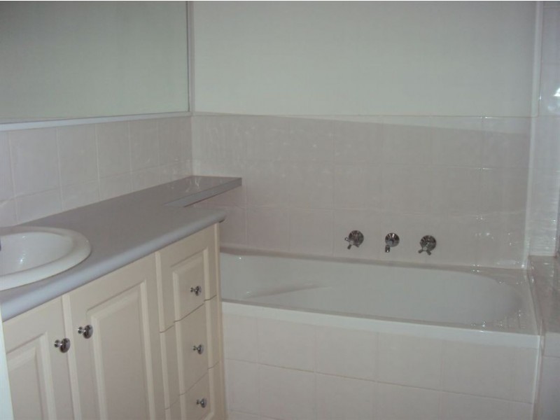 5/27-29 Bakewell Street, Cranbourne VIC 3977