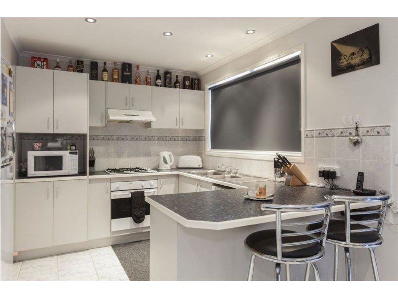 40 Bellbrae Crescent, Cranbourne VIC 3977