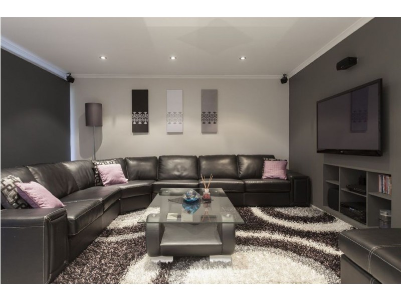 40 Bellbrae Crescent, Cranbourne VIC 3977