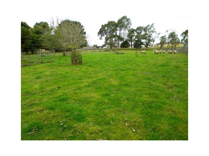 44 Collison Road, Cranbourne East VIC 3977