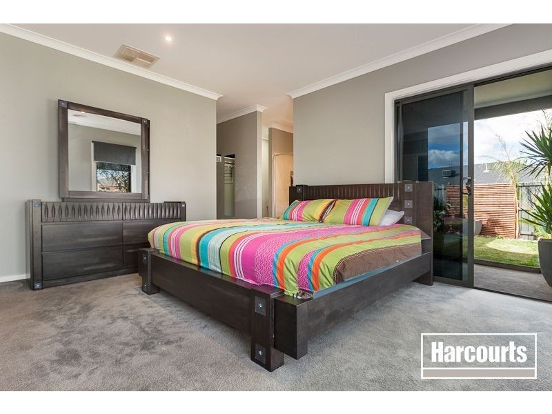 12 Saltbush Avenue, Lyndhurst VIC 3975