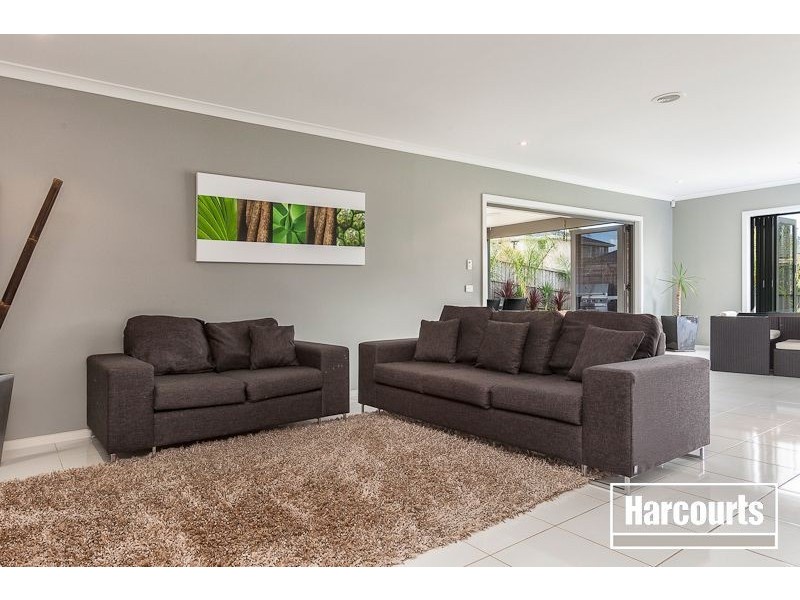 12 Saltbush Avenue, Lyndhurst VIC 3975