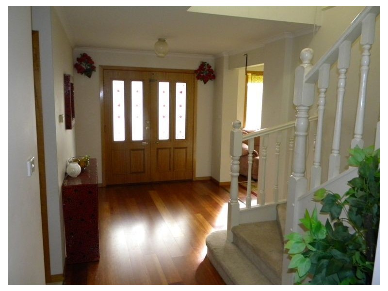 13 Eastbury Court, Narre Warren South VIC 3805