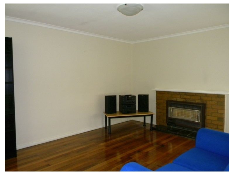 29 Bruce Street, Cranbourne VIC 3977