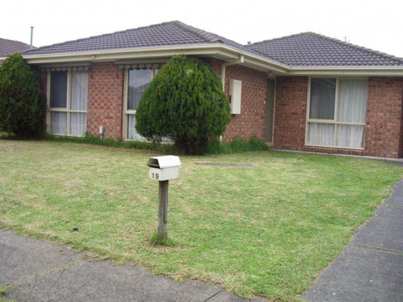 19 Eliza Street, Cranbourne VIC 3977