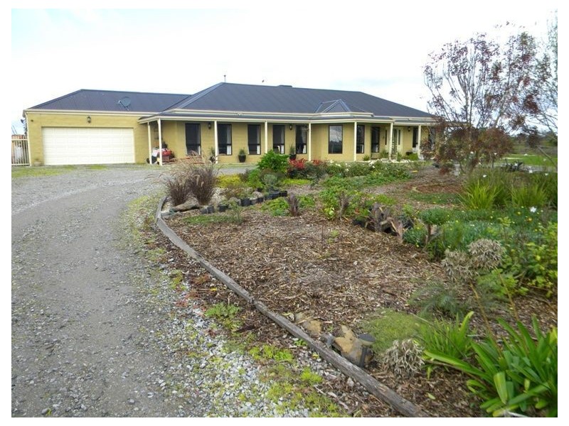 5 Tooradin Esplanade, Tooradin VIC 3980