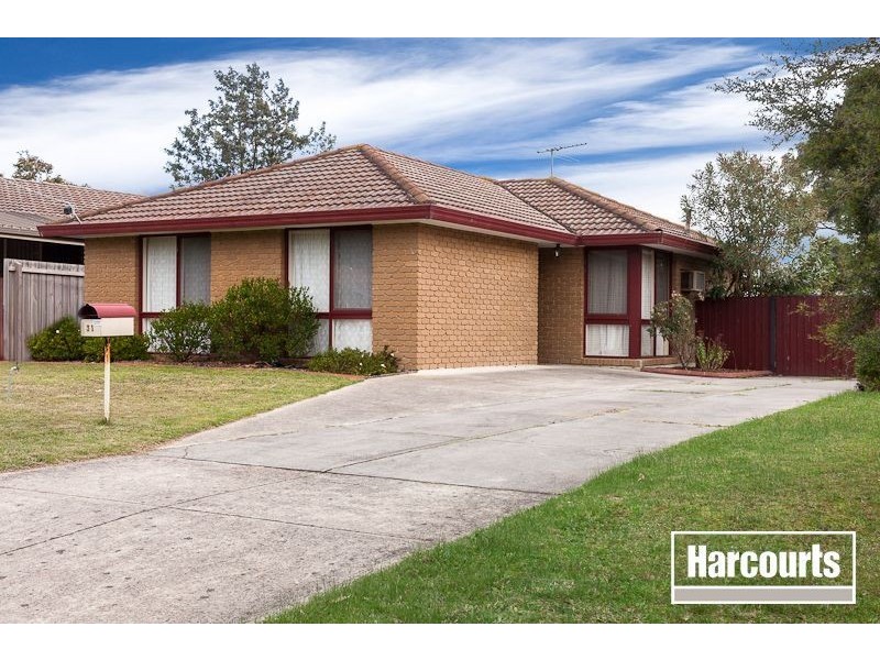 31 Bourke Rd, Cranbourne VIC 3977