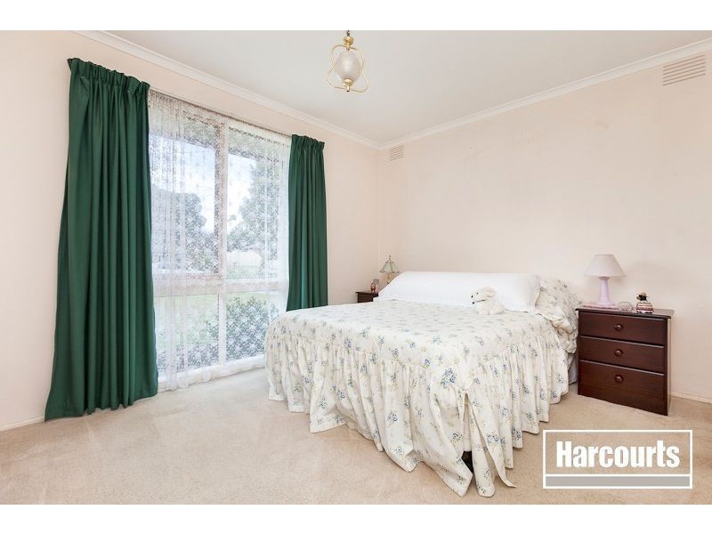 31 Bourke Rd, Cranbourne VIC 3977