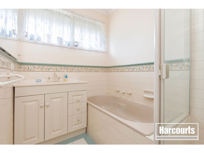31 Bourke Rd, Cranbourne VIC 3977