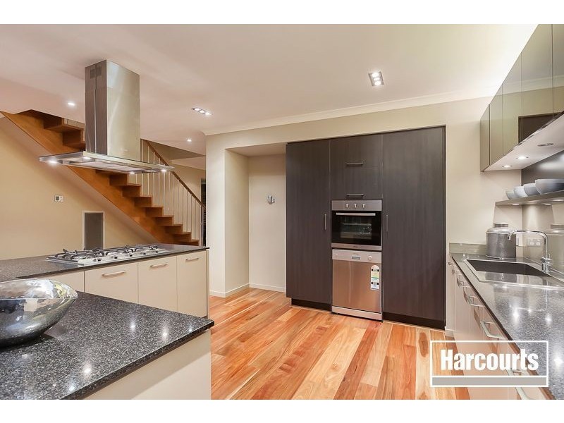 14 Biscay Grove, Lyndhurst VIC 3975