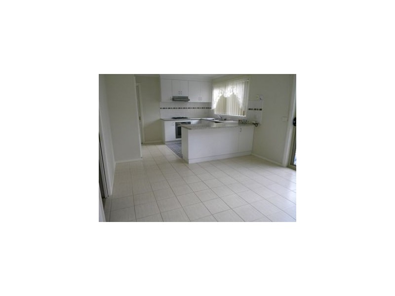 10 Vega Tce, Cranbourne VIC 3977