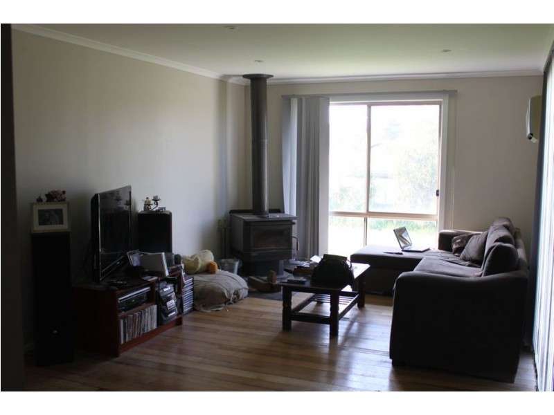 3 Meadow Road, Devon Meadows VIC 3977