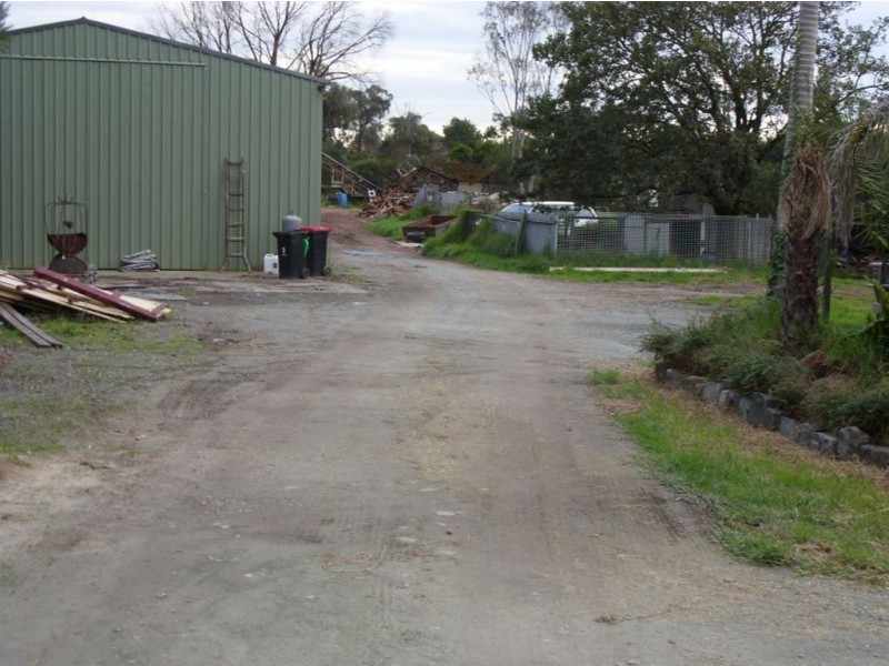 3 Meadow Road, Devon Meadows VIC 3977