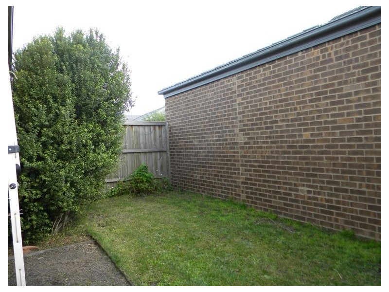 24 Waterbury Street, Cranbourne VIC 3977