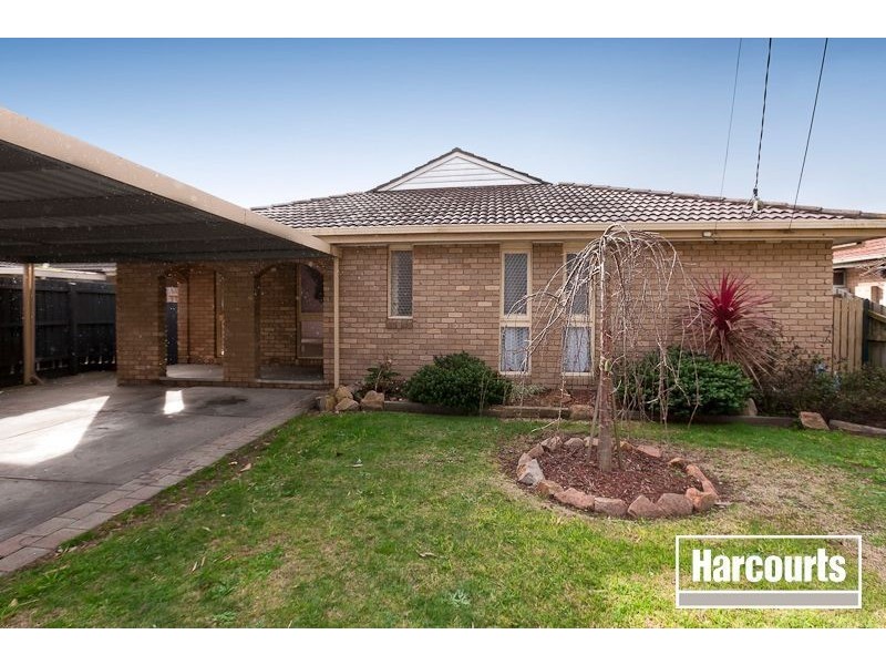31 Fenfield Street, Cranbourne VIC 3977