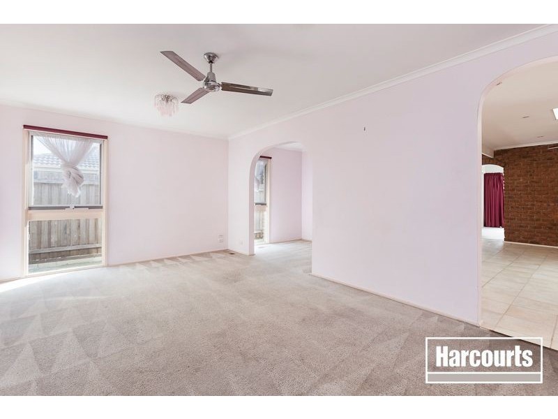 31 Fenfield Street, Cranbourne VIC 3977
