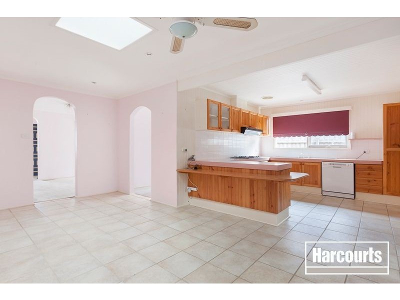 31 Fenfield Street, Cranbourne VIC 3977