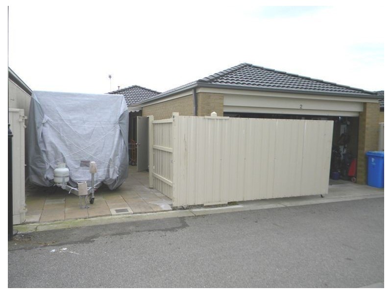 2 Maybush Lane, Cranbourne VIC 3977