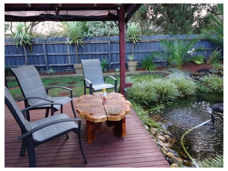 35 Huon Park Drive, Cranbourne North VIC 3977